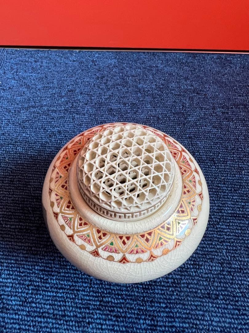 1002 薩摩焼　田の浦窯　香炉　未使用