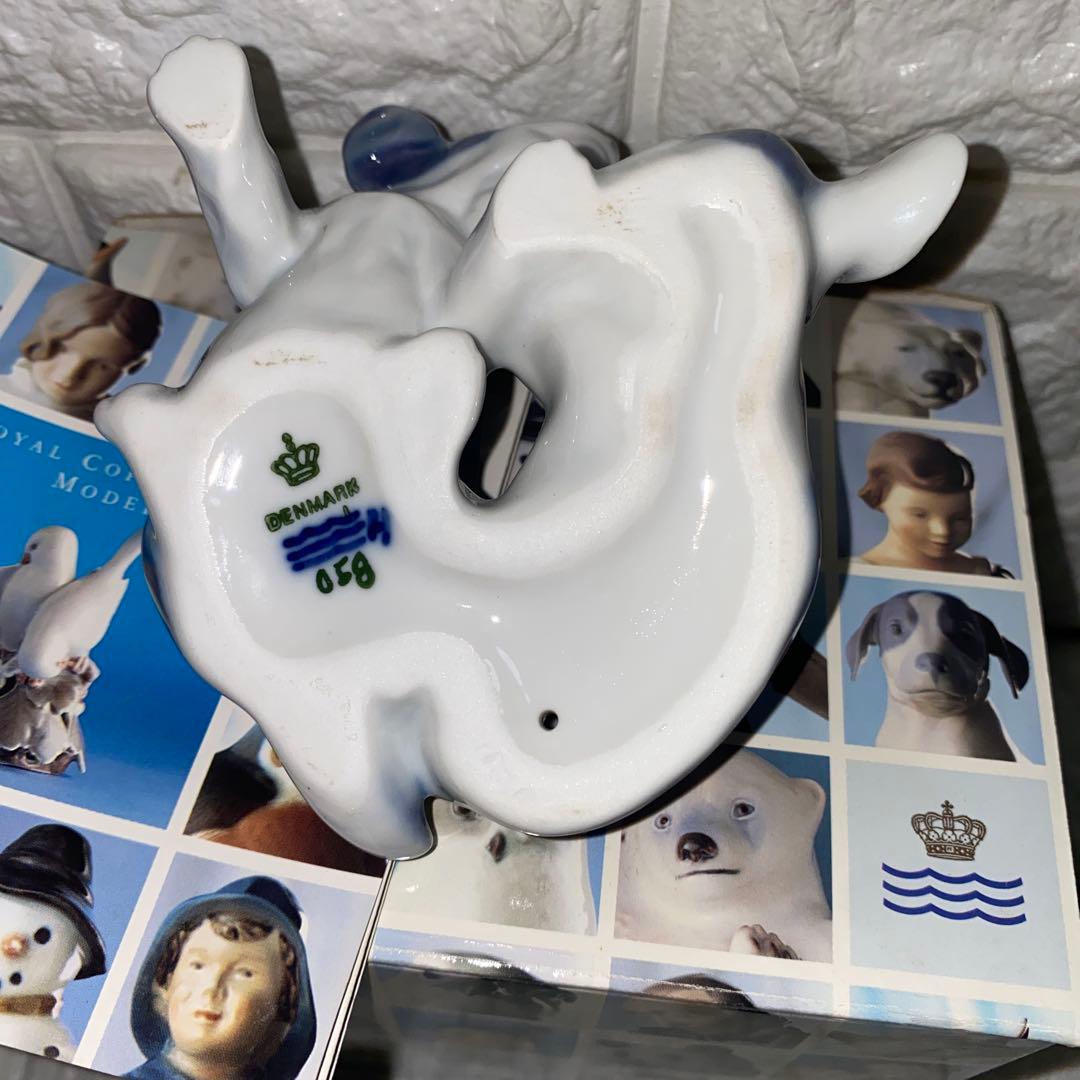 ★ロイヤルコペンハーゲン　置物　イヤーフィギュリン2000 パピー　犬