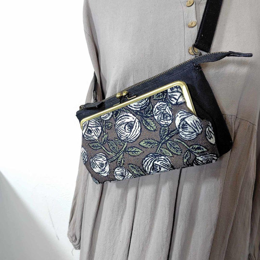 ミナペルホネン/rosyロージィーブラウン/がま口お財布ポシェットmina-