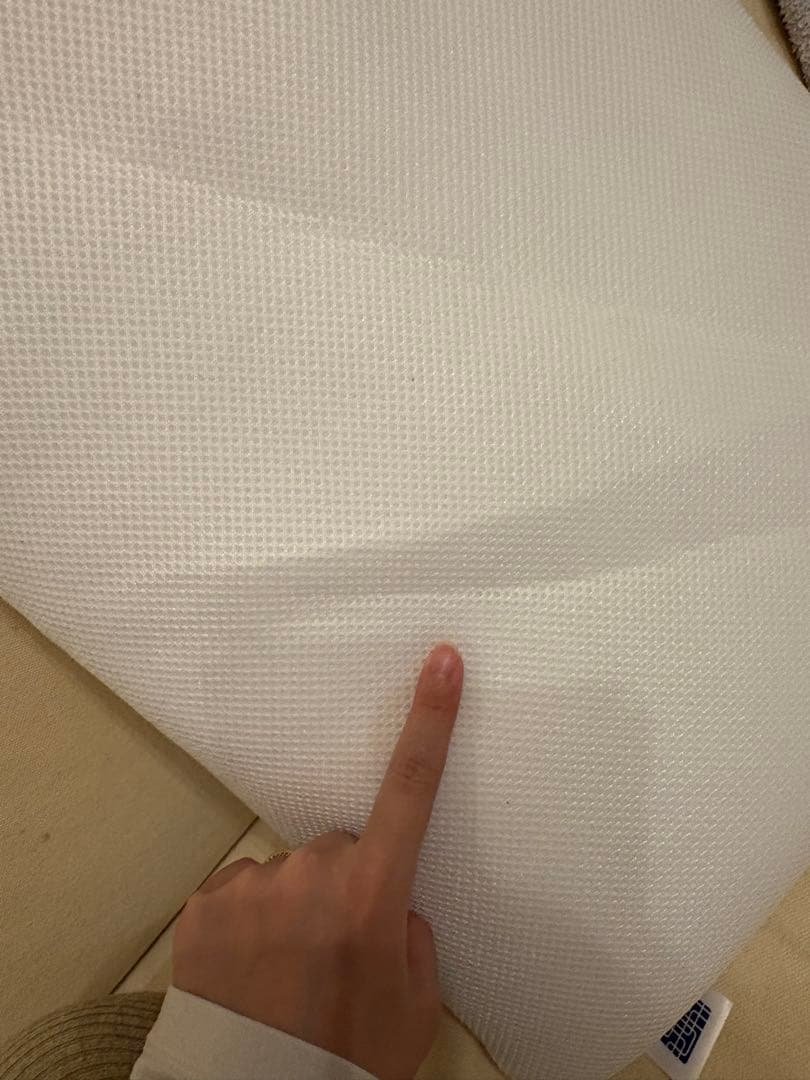 エアウィーヴ　ピロー　スタンダード　美品 収納バッグ/取説付