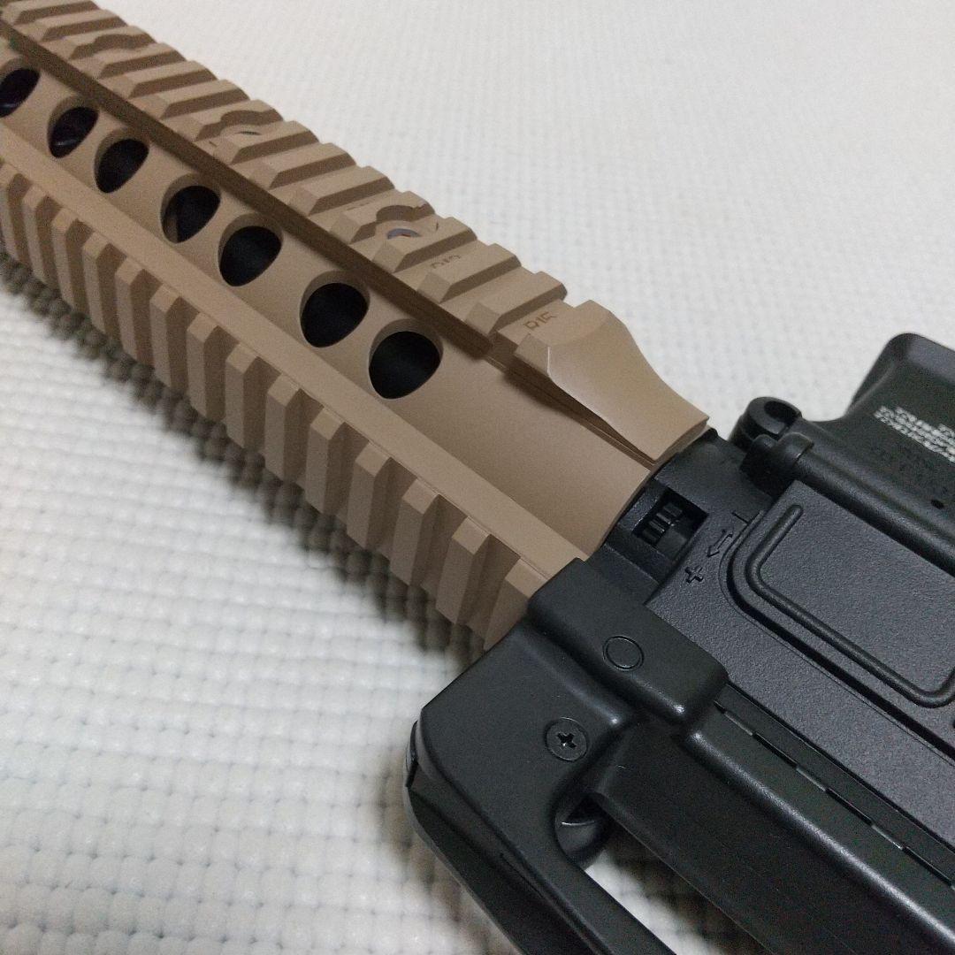 p*n様 美品 マルイ電動ガン『M4CQBタンカラーモデル』ライトプロ 10禁