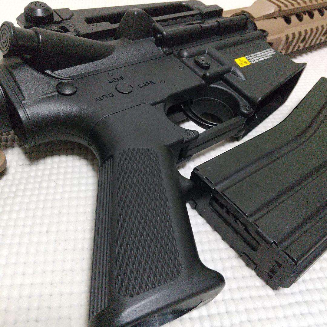 p*n様 美品 マルイ電動ガン『M4CQBタンカラーモデル』ライトプロ 10禁