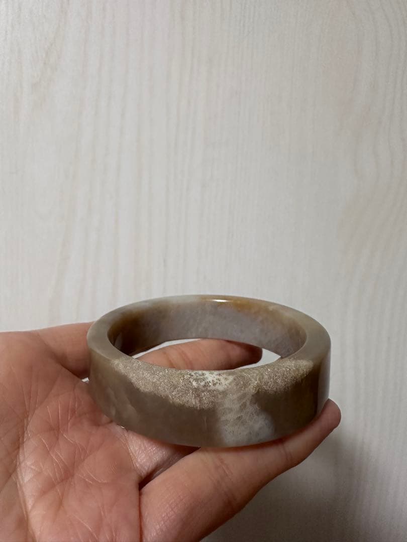 フォシルコーラル　方型バングル　化石珊瑚バングル　珊瑚玉バングル