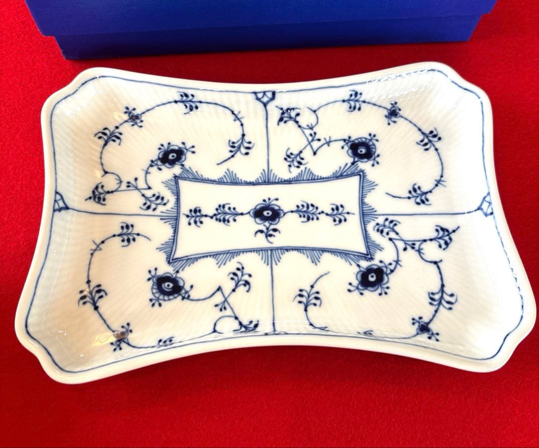 特別お盆価格　  菓子皿 花柄