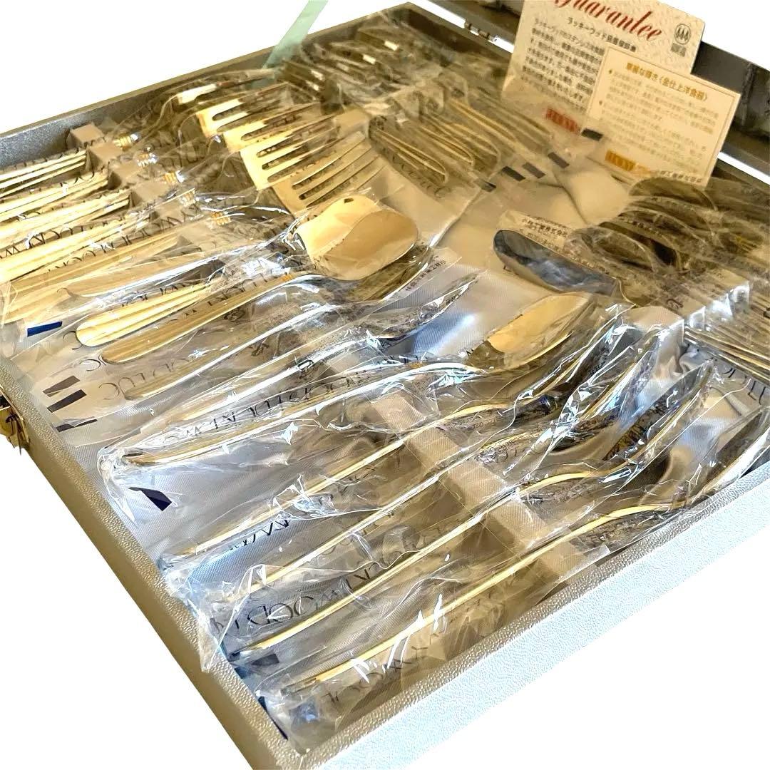 【新品未使用・サントラル金彩】ラッキーウッド　カトラリーセット　33本