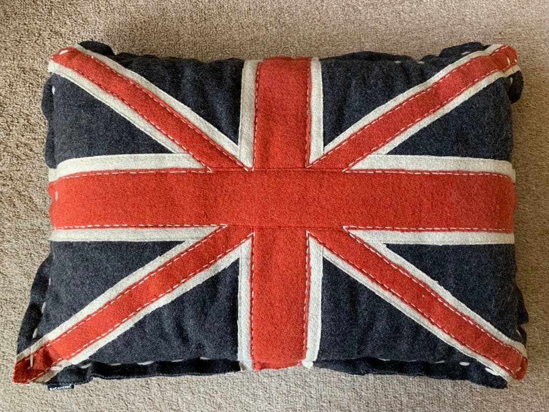 BoConcept購入。ユニオンジャック柄クッション2点SET