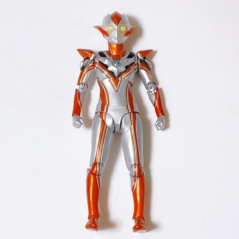 S.H.Figuarts ウルトラウーマングリージョ　ウルトラマンR/B