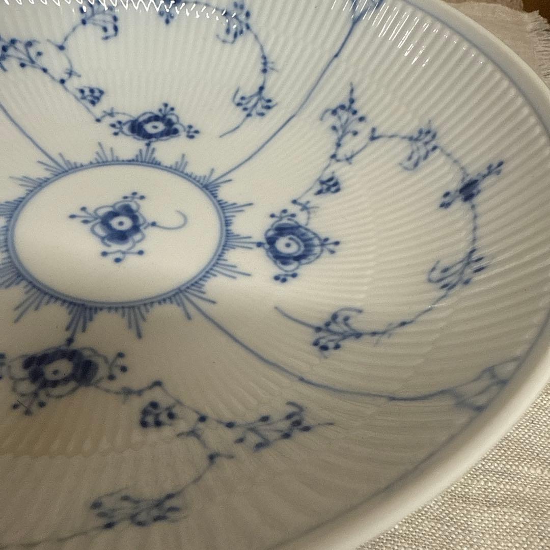 未使用　デンマーク製ロイヤルコペンハーゲン ブルーフルーテッドプレイン ボウル