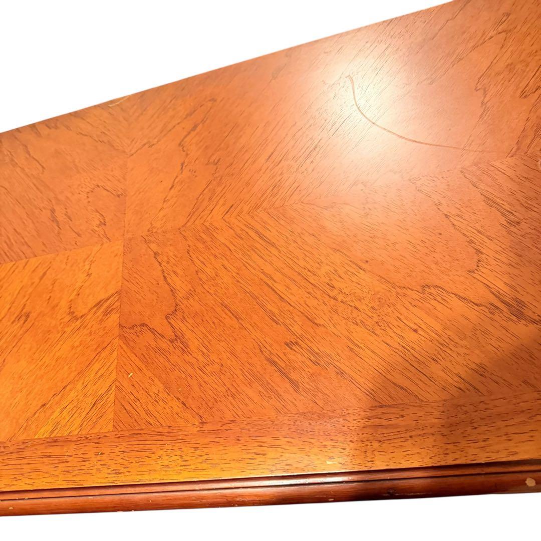 ヨーロッパ風　猫脚　チェスト　アンティーク調 タンス チェスト 衣装棚