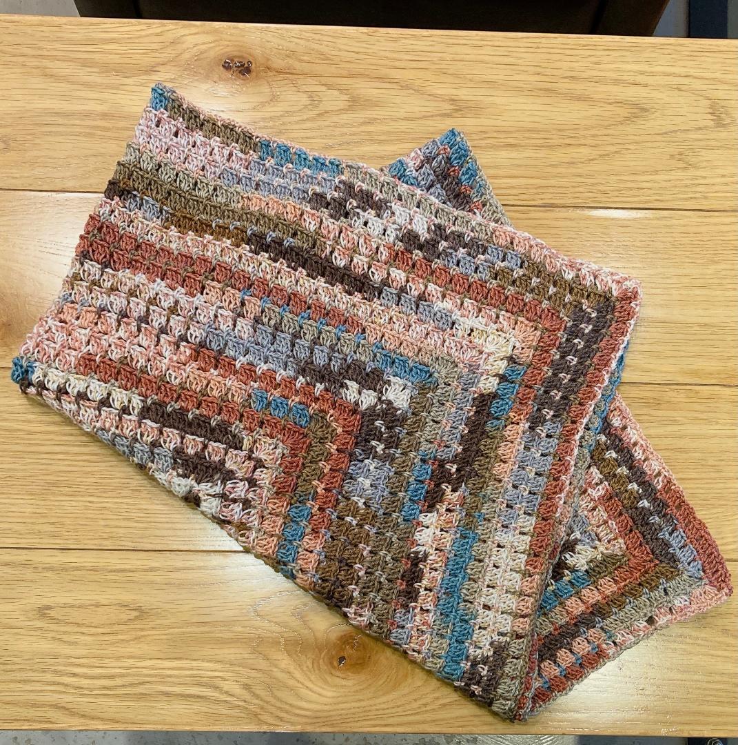 ブランケット　マルチカバー　長方形　手編み　カラフル　ハンドメイド　膝掛け