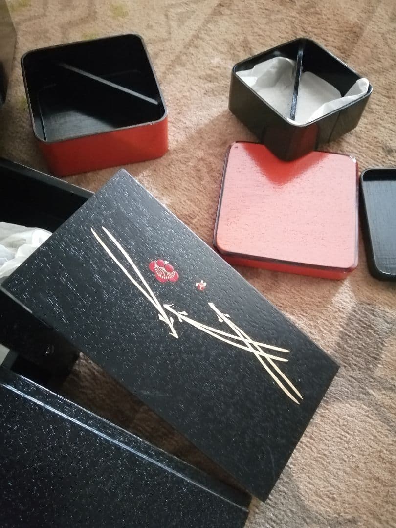 手提げつき重箱　取っ手付き