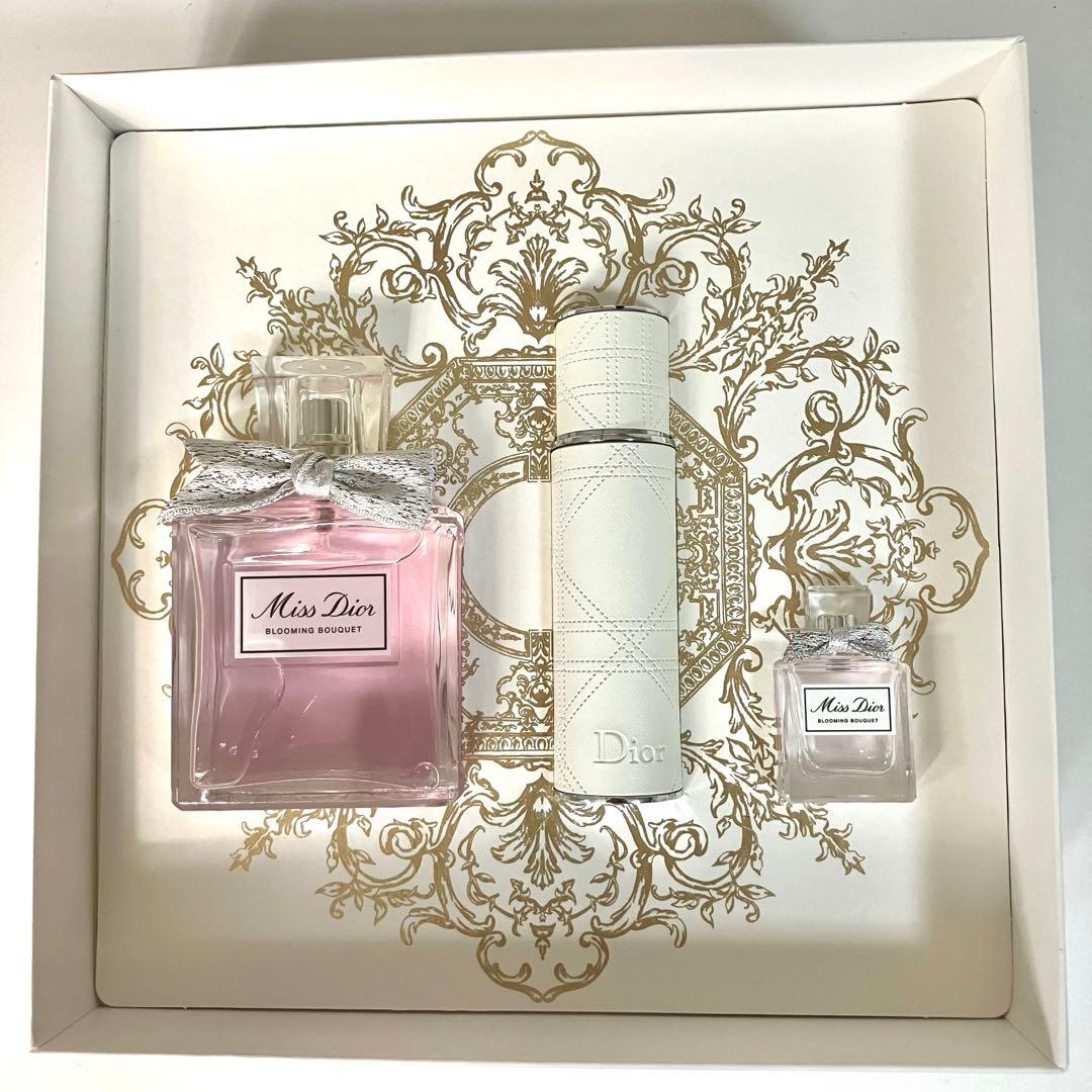 ミスディオール　ブルーミングブーケ