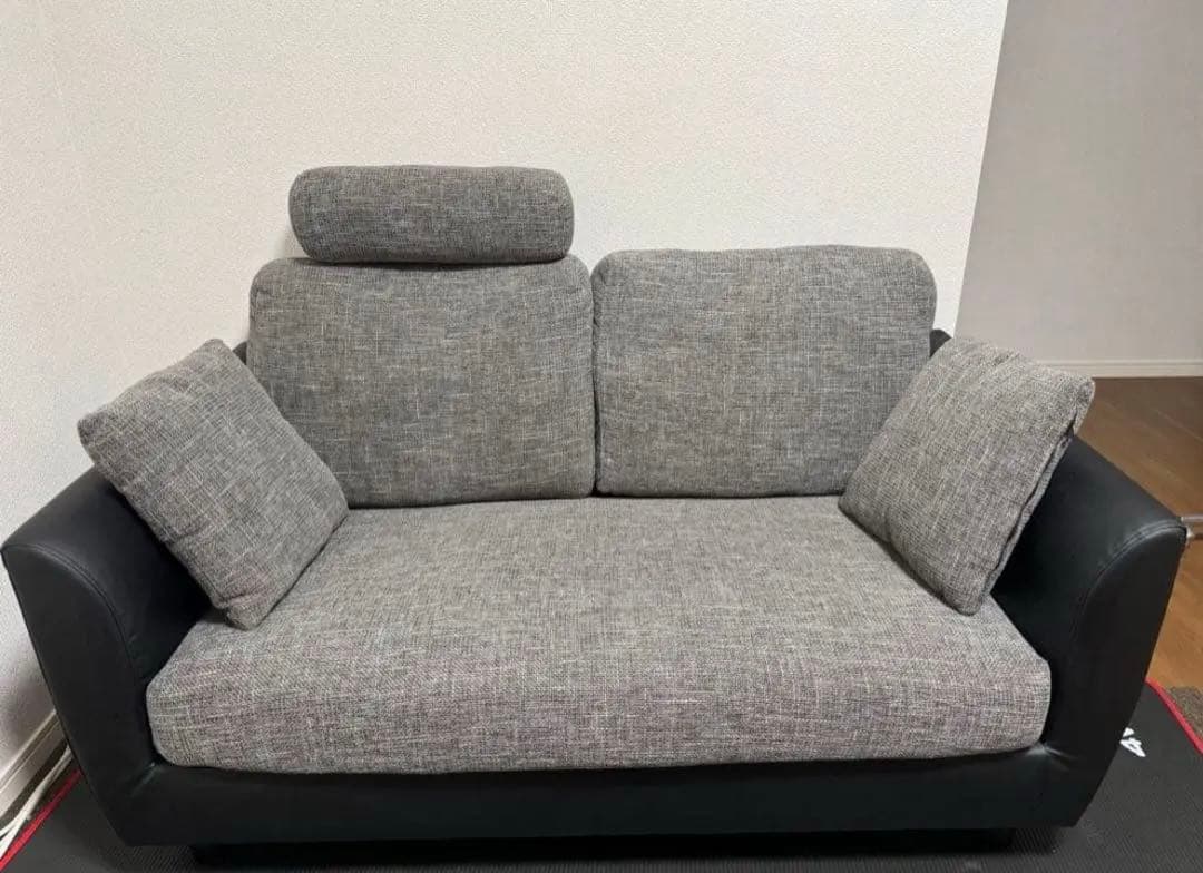 lowya 2人がけカウチソファ、オットマンなし