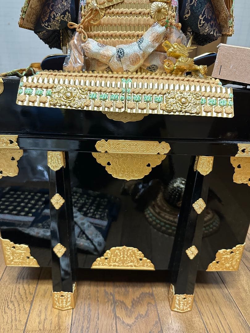 五月人形 豪華な兜と武具付き　子供の日　男の子