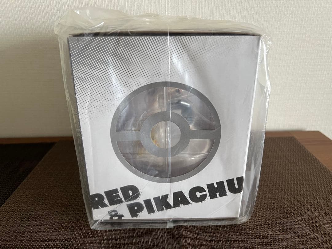 ポケモンセンターオリジナル フィギュア レッド＆ピカチュウ 1/8 完成品フィ…