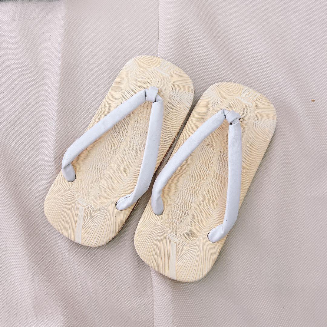 七五三5歳男の子　羽織袴セット　水色　　ベージュ　綸子　兜柄