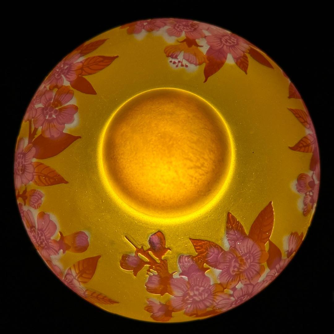 エミールガレ　 二灯ランプ 　林檎紋　カメオ彫り　被せガラス　高さ50ｃｍ