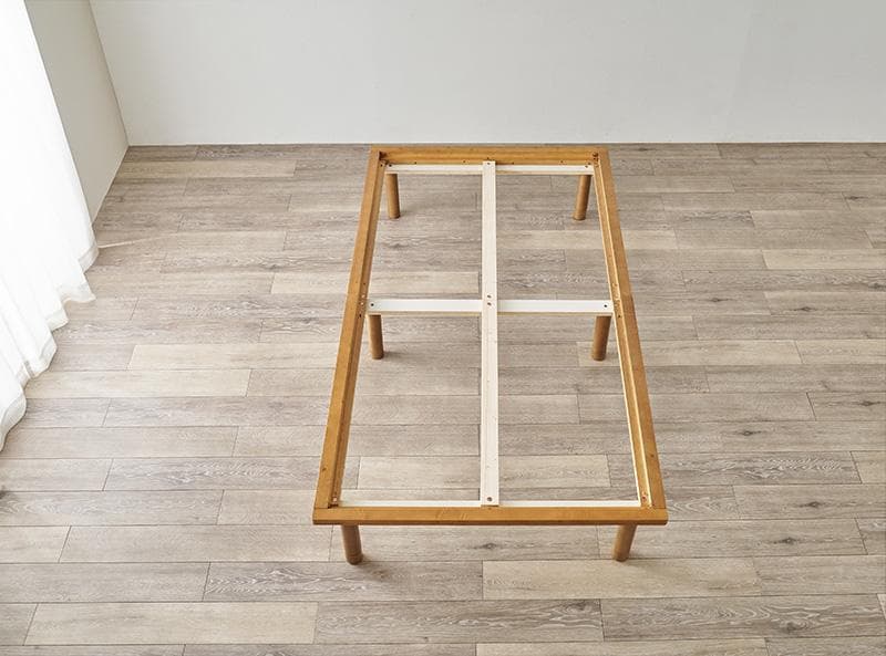 新品　　未使用　組み立て品　シングルベッド　210×110　すのこベッド