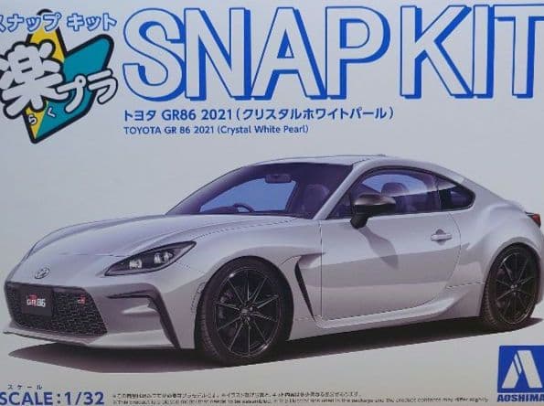 1/32トヨタGR86プラモデル青島文化教材社白色　完成品ミニカー中古品