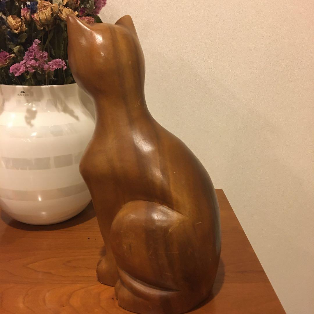 ビンテージ 上品で賢そうな猫ちゃんの高さ約30cm特大な黒檀木彫りの彫刻