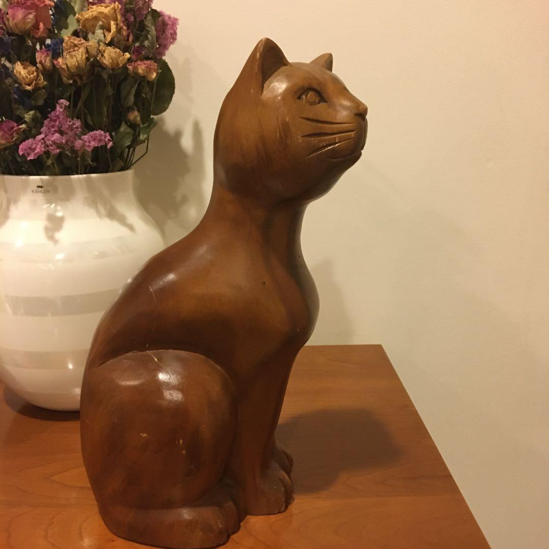 ビンテージ 上品で賢そうな猫ちゃんの高さ約30cm特大な黒檀木彫りの彫刻