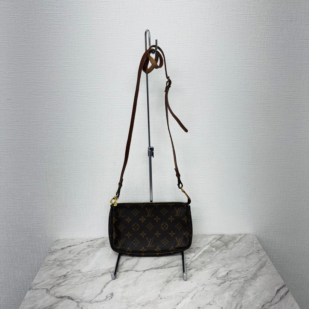 ✨ LOUIS VUITTON✨ルイヴィトン✨アクセソワール✨ショルダーバッグ✨