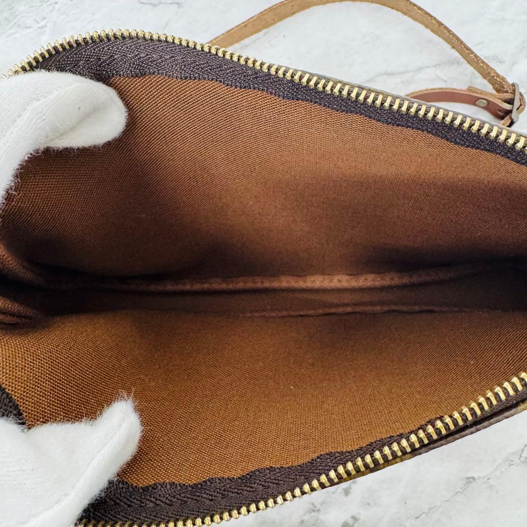 ✨ LOUIS VUITTON✨ルイヴィトン✨アクセソワール✨ショルダーバッグ✨