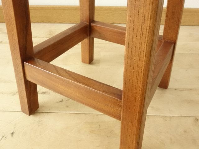 北海道手作り家具　ケヤキ（欅）材　スツールＢ　座面一枚板