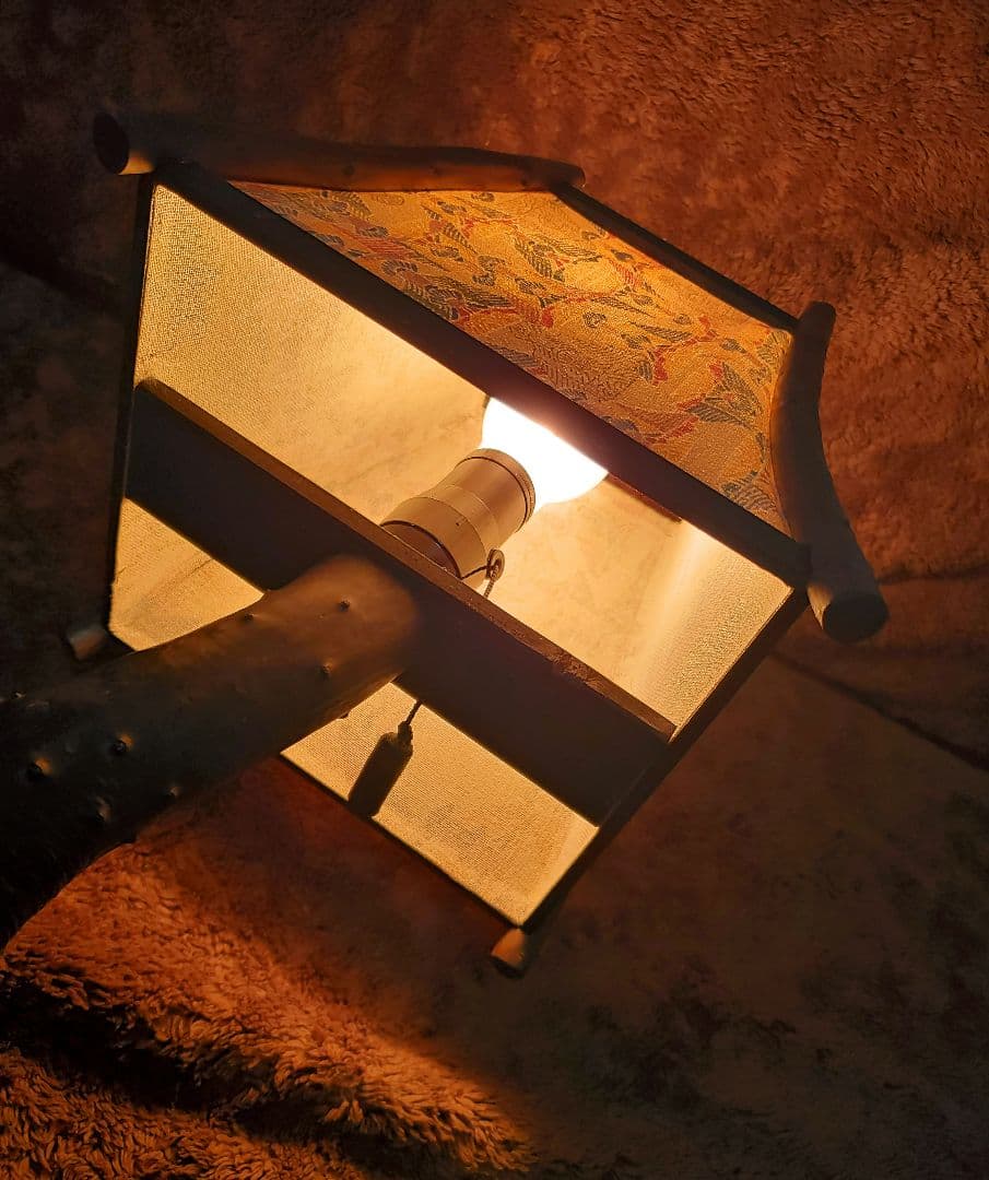 雰囲気のあるランプ　伝統工芸品