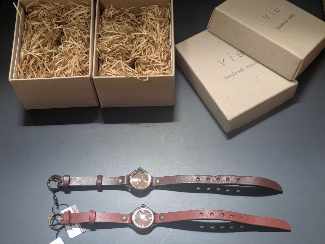 廃盤・新品未使用 vie ハンドメイド時計 男女兼用 茶、焦茶2点セット