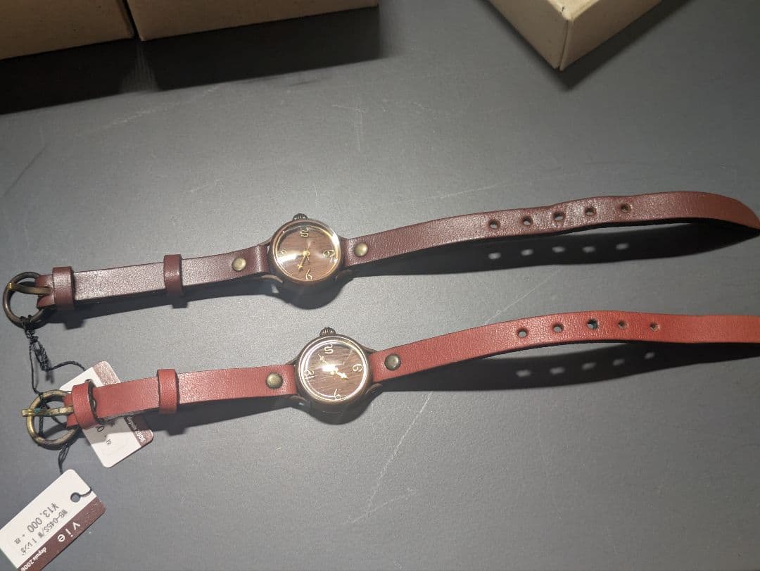 廃盤・新品未使用 vie ハンドメイド時計 男女兼用 茶、焦茶2点セット