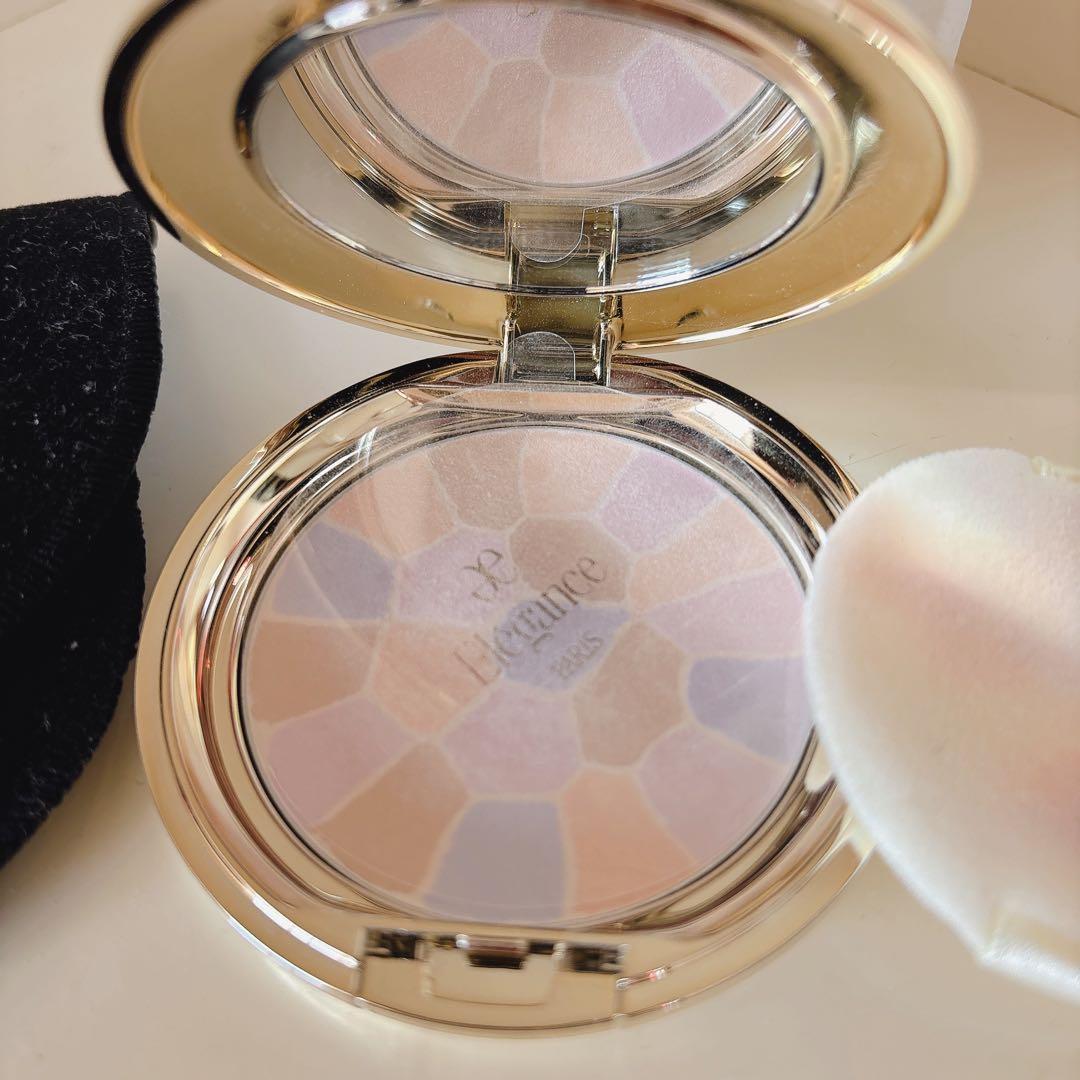 エレガンス　ラ　プードル　オートニュアンスII フェイスパウダー