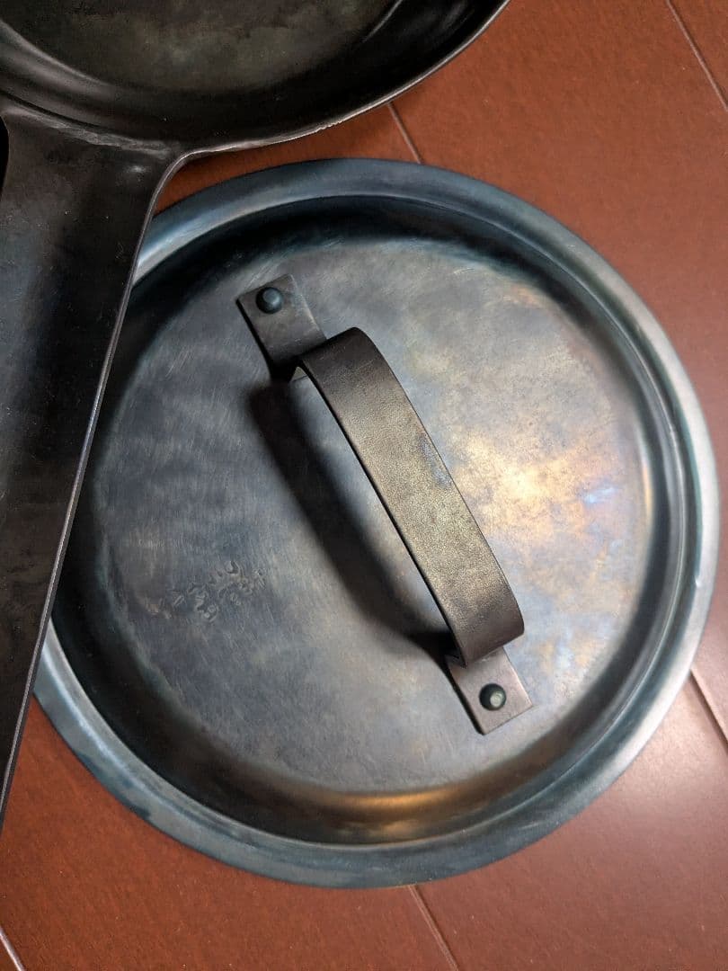 あじね フライパン 蓋付き 鉄 20cm 2.3mm モダンフライパン 鉄