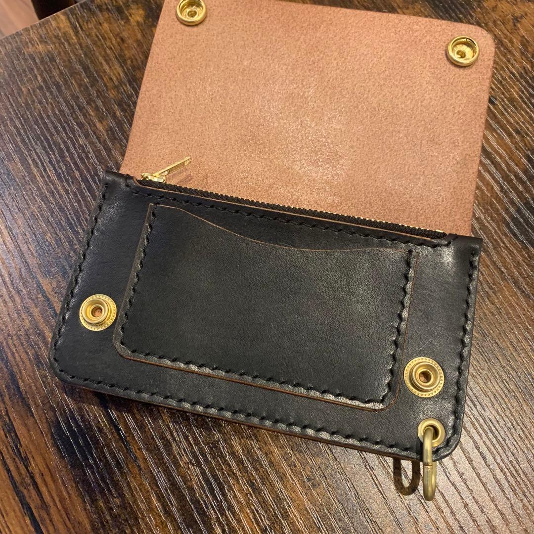 栃木レザー ミドルトラッカーウォレット 茶芯ブラック - メルカリ