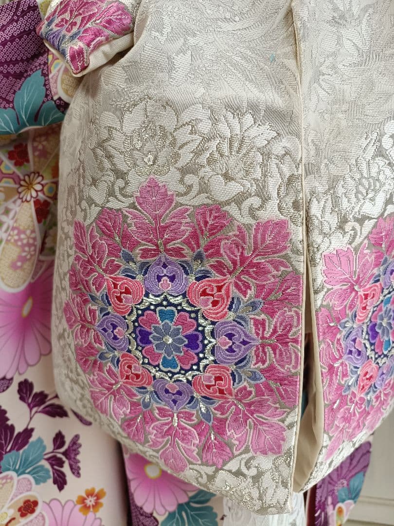 新品着物☆クリーム色大きな花模様着物☆作り帯フルセット