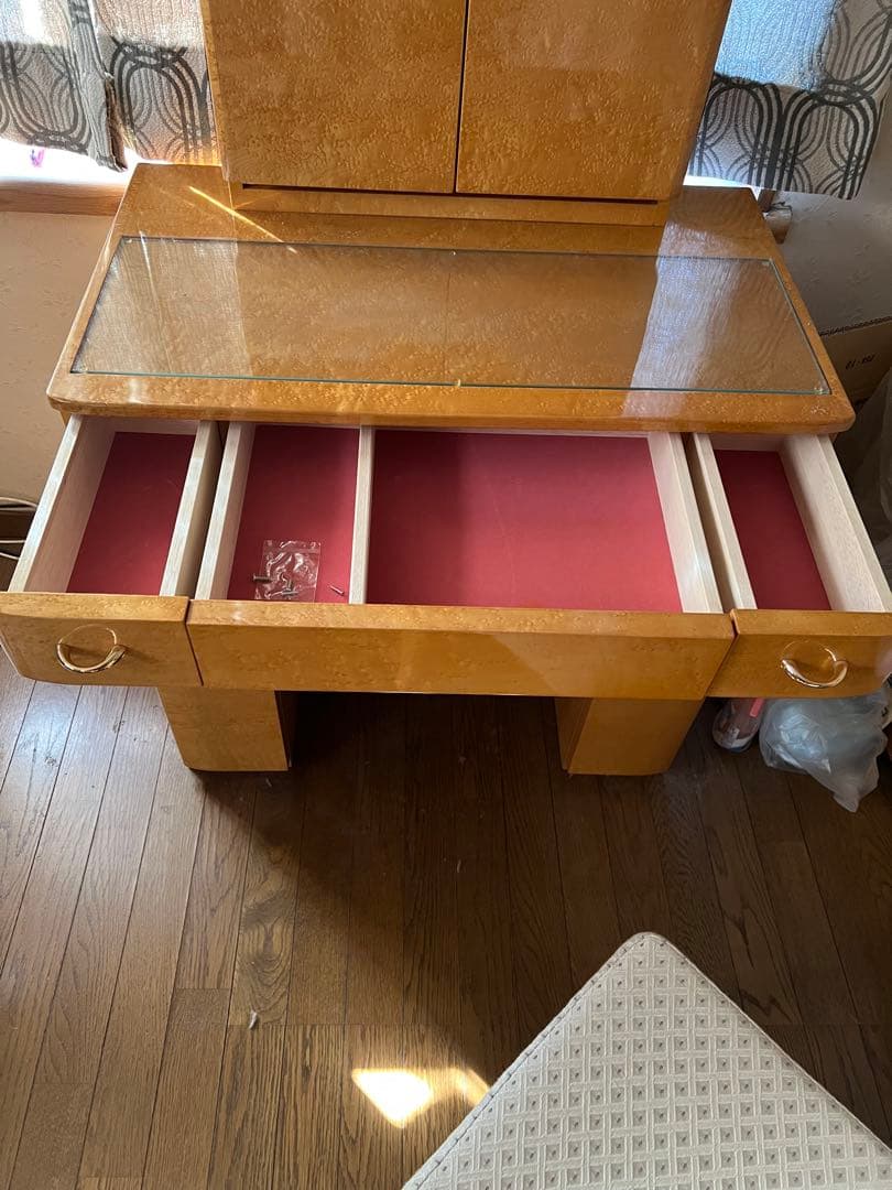 【送料込】大塚家具　高級三面鏡ドレッサー　鏡裏収納あり　椅子出品