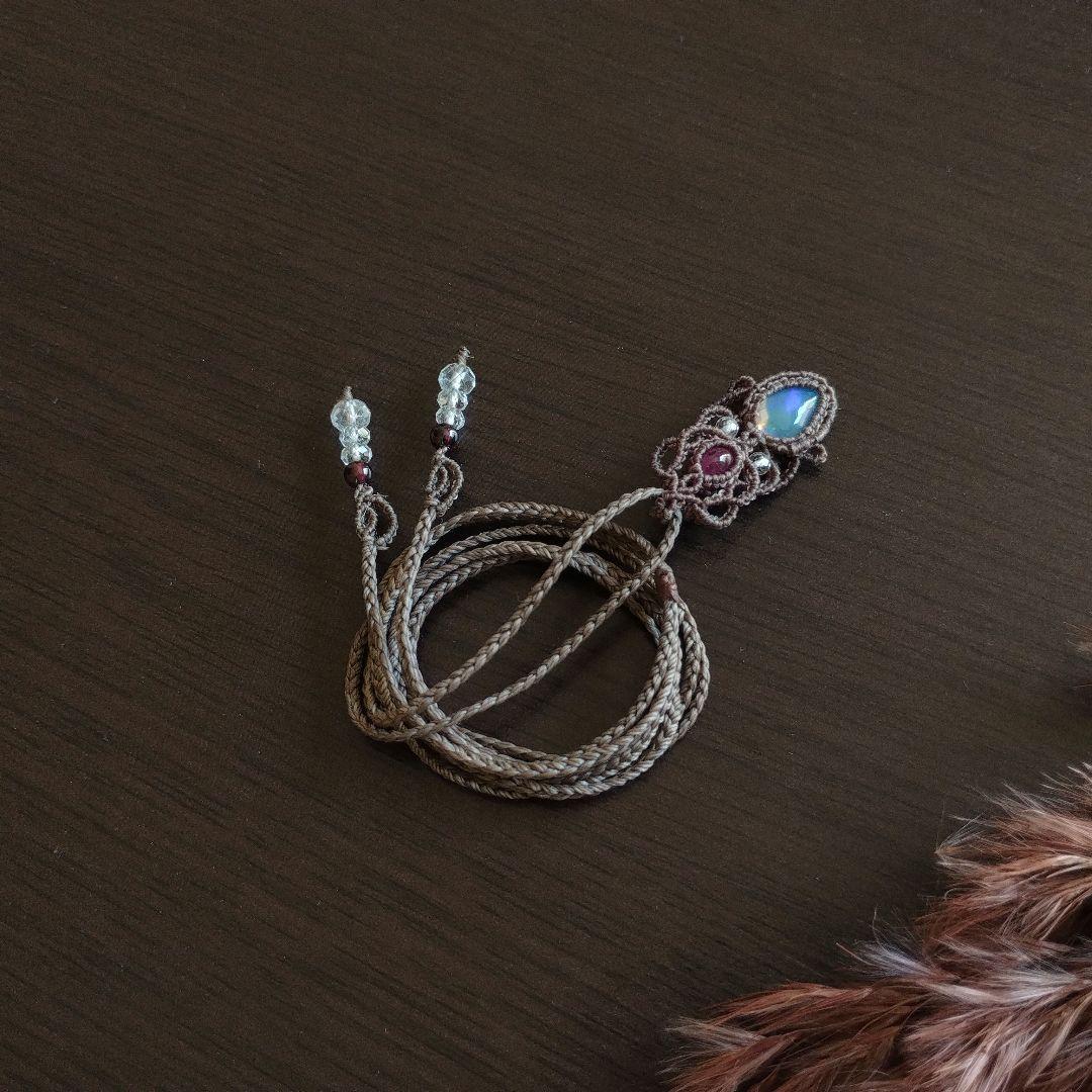 オパール&ルビーのマクラメ編みネックレス　ペンダント　天然石