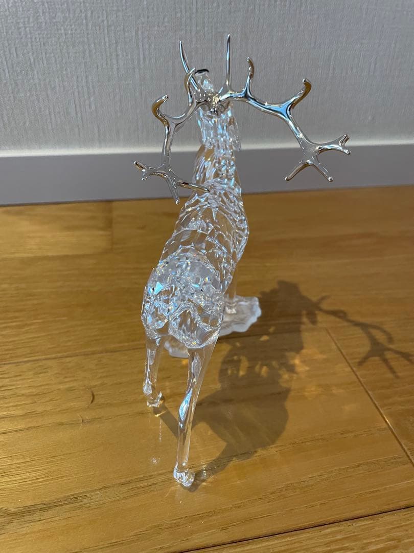 スワロフスキー　クリスタル 鹿の置物