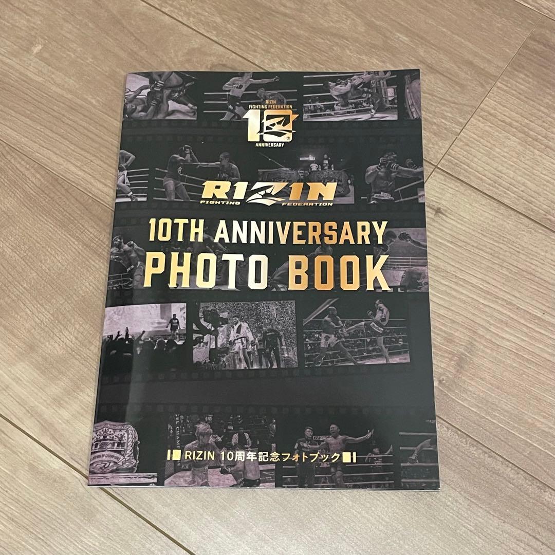 非売品】 RIZIN Award メモリアル写真集&ライコレリアルカード - メルカリ