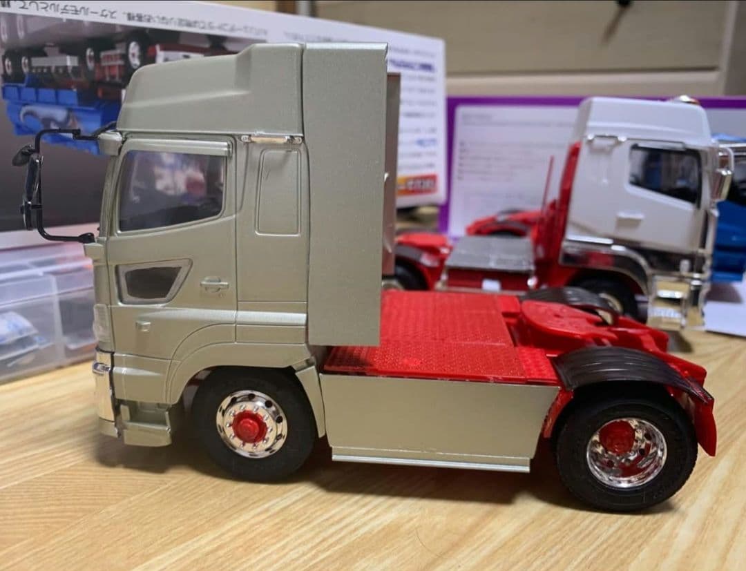 プロフィア エアロパーツ トラクターヘッド デコトラプラモデル - メルカリ