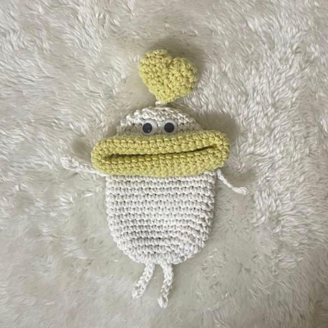 パクパクモンスター（白×黄色） - メルカリ