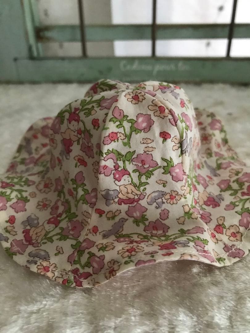 オーダー　フェイさん　チューリップハットとマフラー