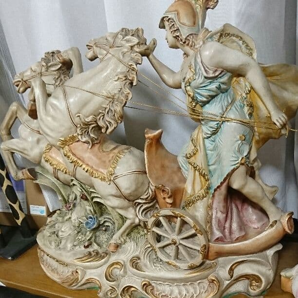 ベンハーの置物 西洋骨董品