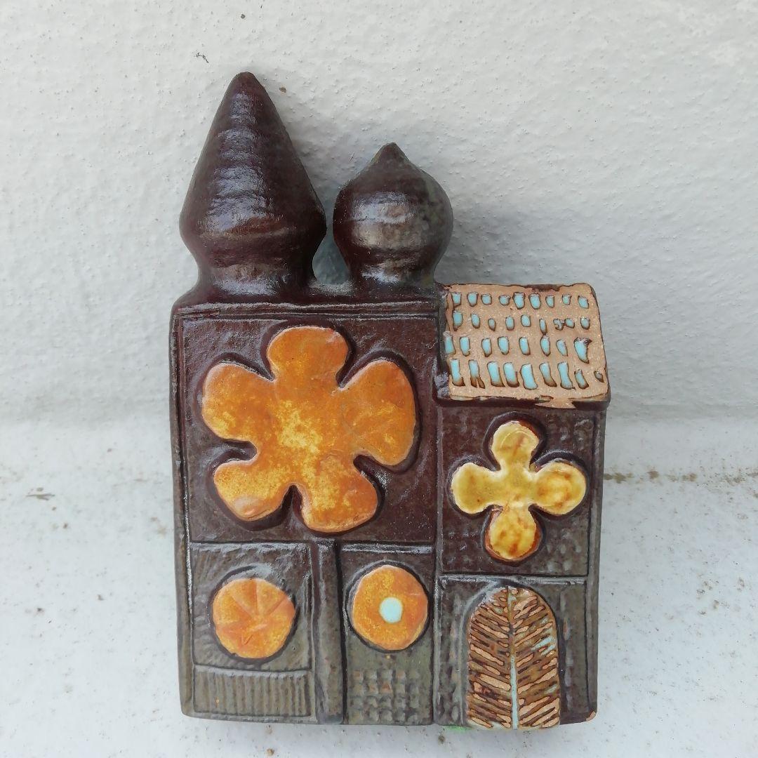 グスタフスベリ Bagdad 4　まるい窓の家 Bertil Vallien