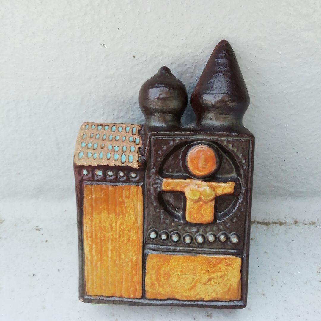 グスタフスベリ Bagdad 4　まるい窓の家 Bertil Vallien