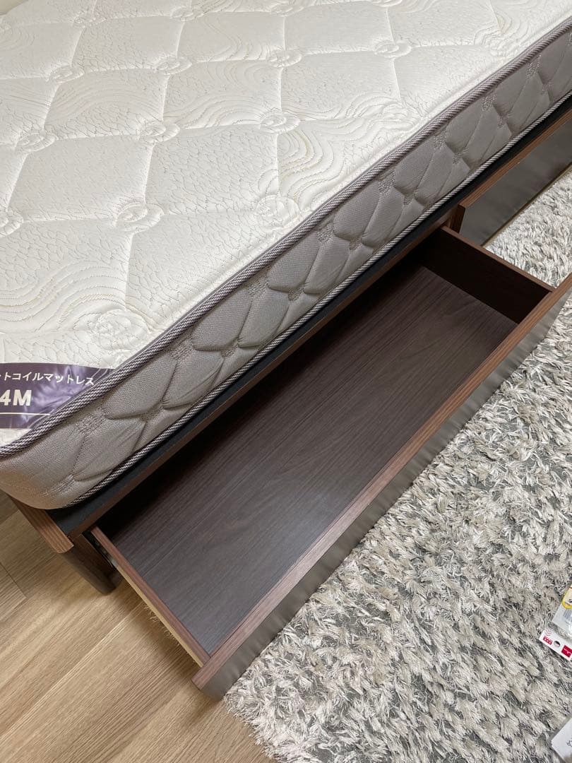 シングルベッド　東京インテリア　収納付き