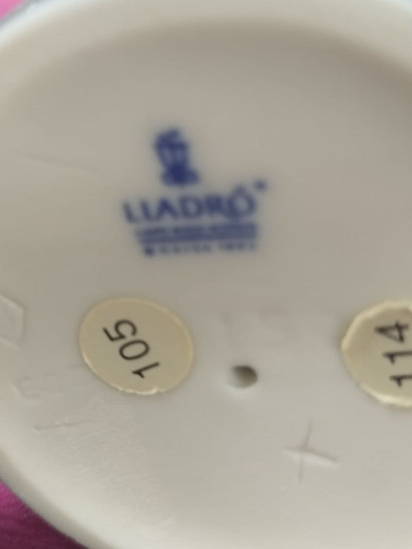 リヤドロ　陶器人形「フルートを吹く着物姿の少女」スペイン　難有り