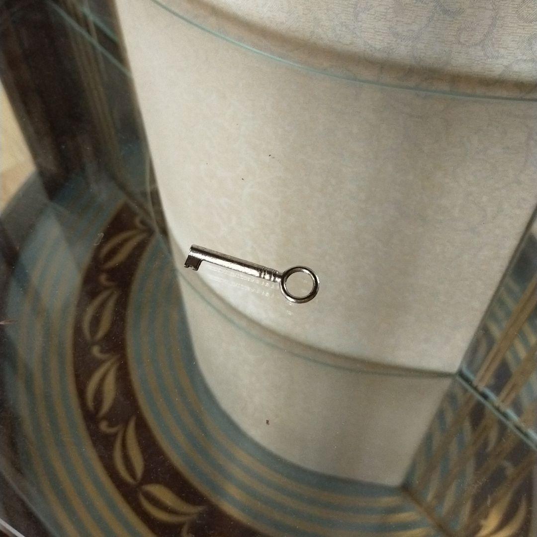 送料込 アンティークキャビネット飾り棚 猫脚