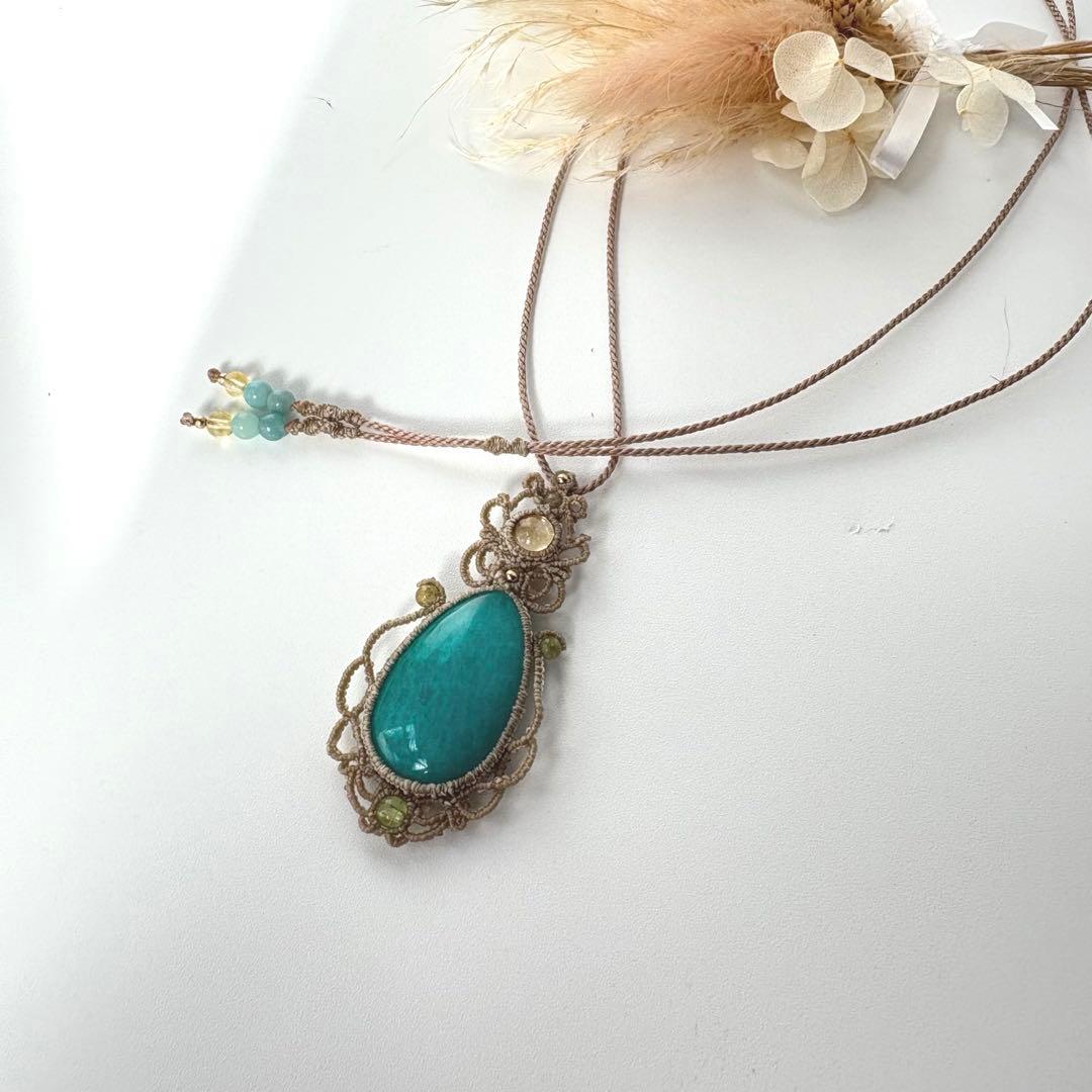 アマゾナイト×シトリン×ペリドットビーズのマクラメネックレス - メルカリ