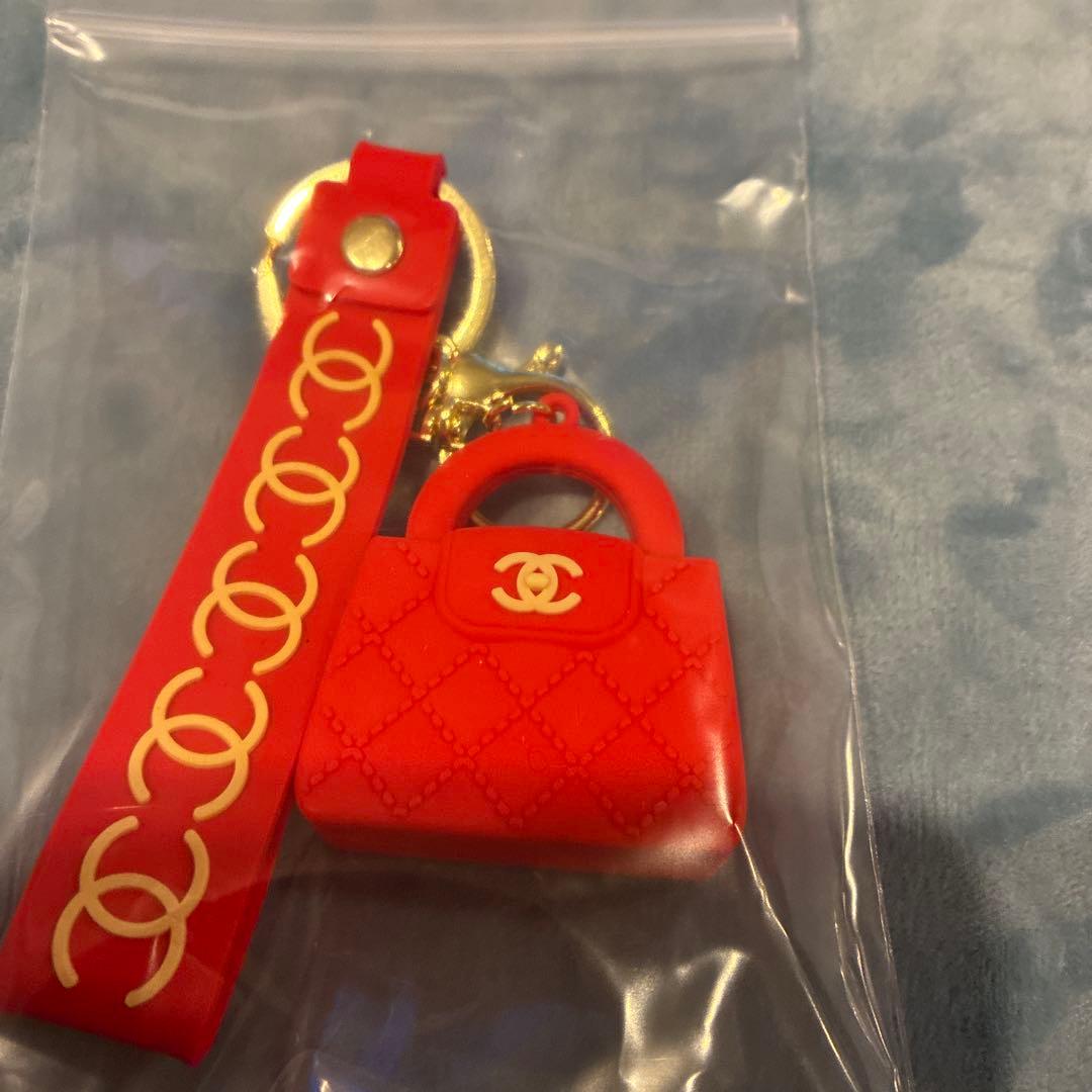 CHANEL ミニバッグ型キーホルダー 非売品 - メルカリ